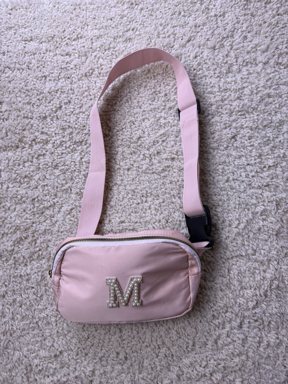 Pearl-Embellished Pink Crossbody Belt Bag